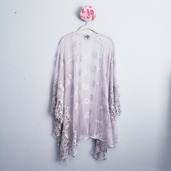 Cal Style Gray Crochet Mesh Embroidered Kimono - Picture 7 of 7
